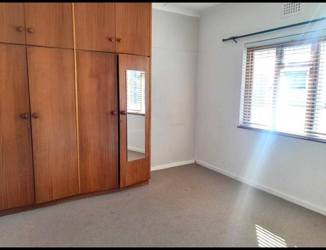 2 BEDROOM APARTMENT FOR SALE IN FISH HOEK